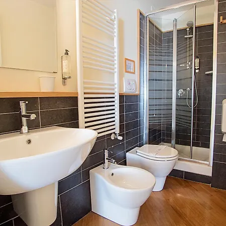 Residenza Viani Gæstehus 2*